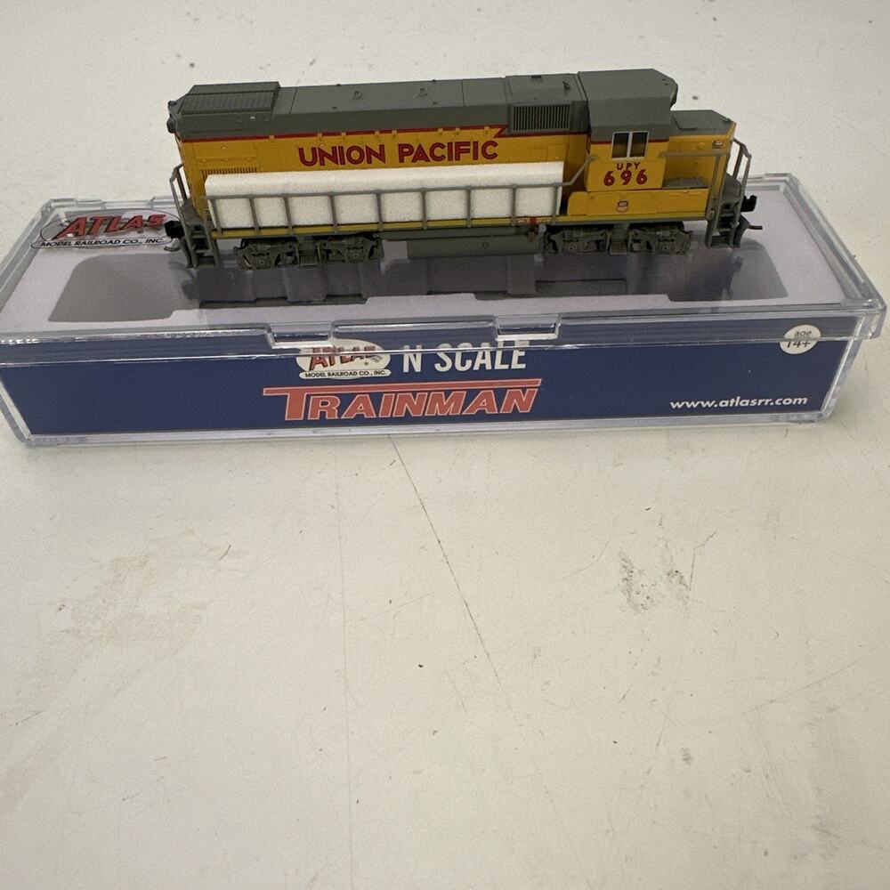 ATLAS/TRAINMAN N SCALE GP15-1 LOCOMOTIVE UNION PACIFIC 40004992